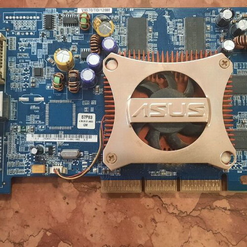Vintage GPU graphics cards GeForce and Radeon set used