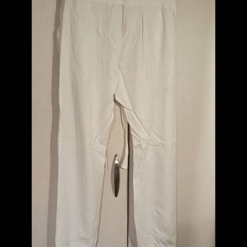 White Zara pants like new with elastic waist and ankle, size S