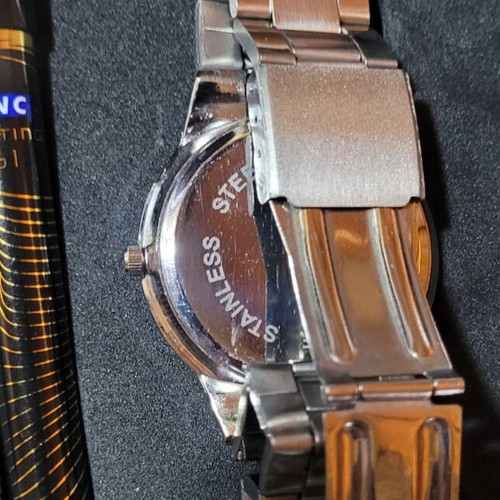 Lena men's set with watch, cufflinks and tie clip like new