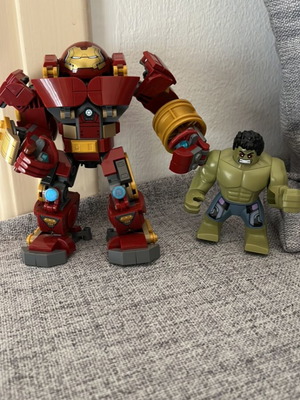 Lego Marvel Epic Battle Hulkbuster vs. Hulk like new