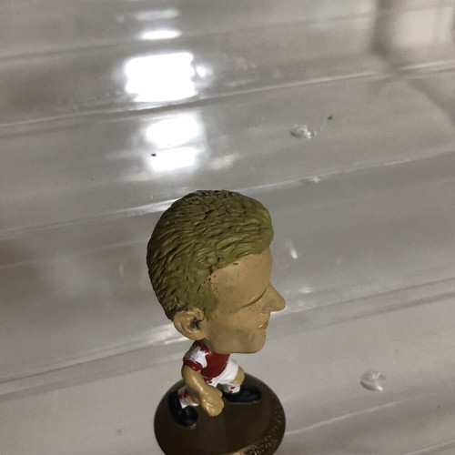 Corinthian Microstars Arsenal Home Bergkamp MC1386 Gold Base Microdome used