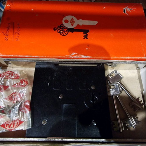Security lock with 3 keys