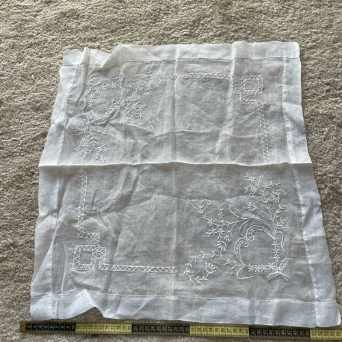 Handmade embroidered tablecloth like new, vintage, thin transparent fabric