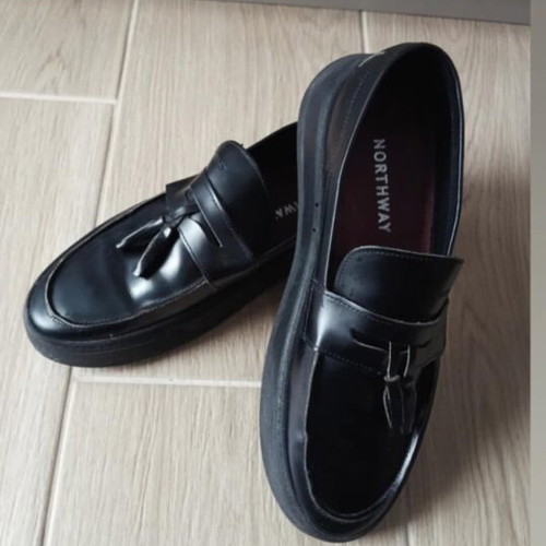 Northway Leather Loafer Black size 43 like new