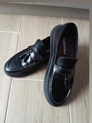 Northway Leather Loafer Black size 43 like new