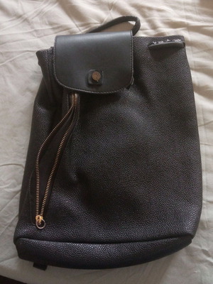 Thiros backpack used, black in good condition
