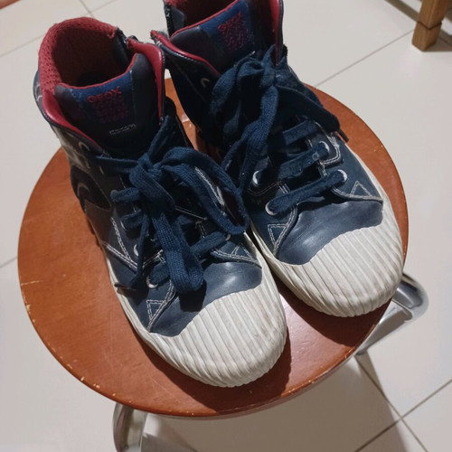 Geox children's leather ankle boots size 37 like new, blue