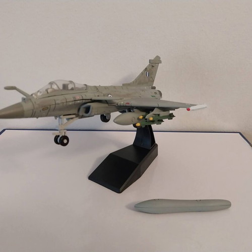 Rafale της Ελληνικής Πολεμικής Αεροπορίας πλαστικό μοντέλο 1:72 καινούργιο