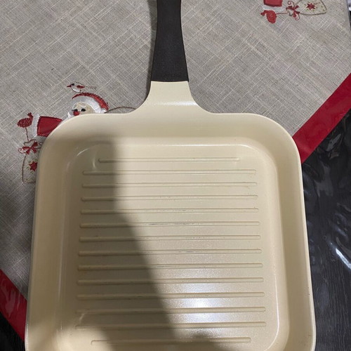 Neoflam frying pan like new, used few times
