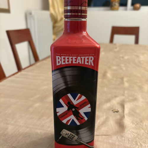 Beefeater London Dry Gin limited edition, new