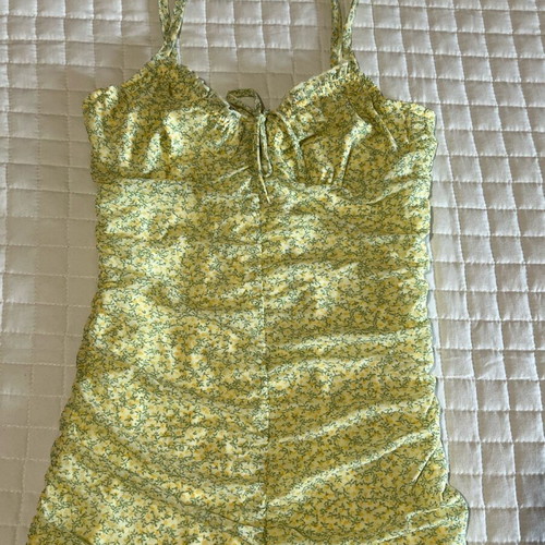 H&M Yellow Green Floral Ruched Dress with Lace New