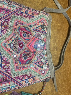 Accessorize crossbody bag multicolor used boho summer style
