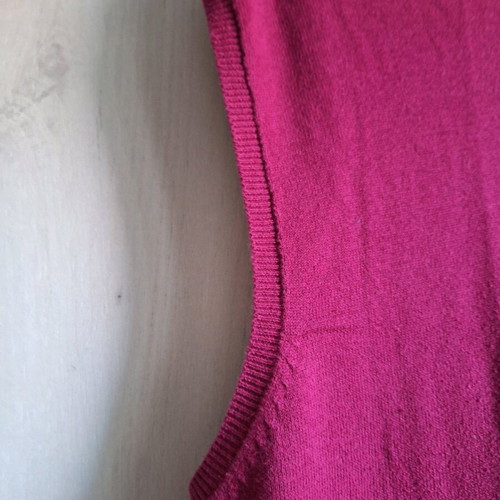 De Blasio men's sleeveless sweater cyclamen XXL like new