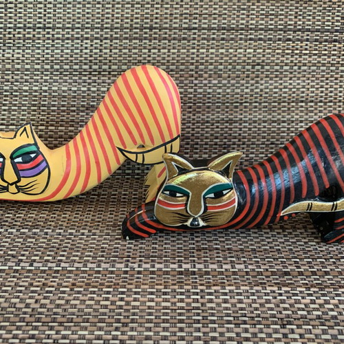 Decorative wooden cat set new, hand-painted, pack of two