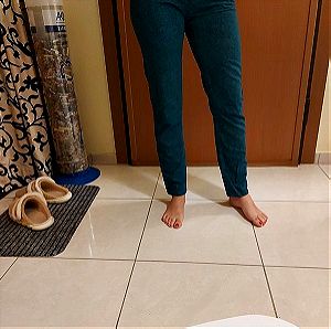 Γυναικείο παντελόνι χρώμα πετρόλ Νο Large 4€