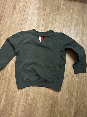 Tommy Hilfiger children's sweatshirt size 116, green