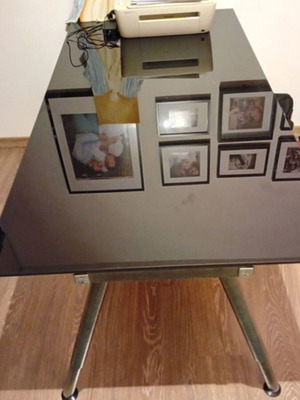 Ikea Galant Desk with Black Tempered Glass Like New 1.60x0.80