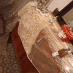 Χειροποίητες πλεκτές τραπεζοπετσέτες ενωμένες με γνήσιο μεταξωτό πανί καινούργιες 220x70