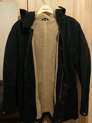 Men's jacket size Medium used, dark blue with sherpa lining