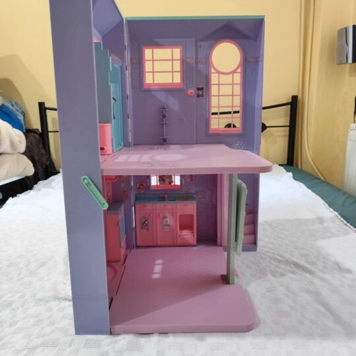 Barbie Fold N Fun Collectible Dollhouse used
