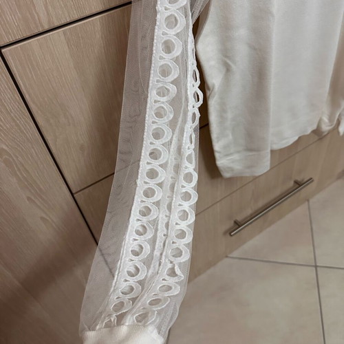 Bsb medium with transparent sleeves, like new, white