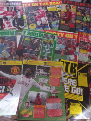 Manchester United FC 11 Special Pages like new, authentic