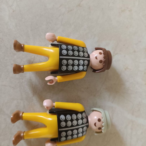 Playmobil knights figures used, set of 6