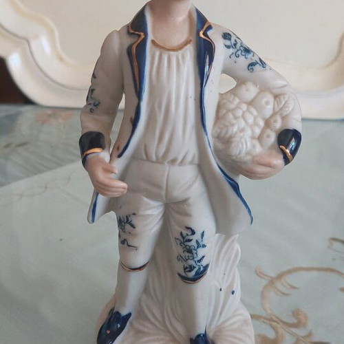Porcelain figurine 22 cm height like new