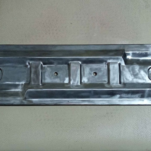 Engine head cover used for Peugeot 106 and Citroen Saxo