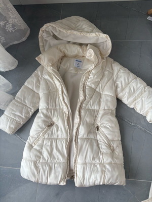 Mayoral cream jacket with fleece lining and detachable gloves used, 3 years, 98 cm