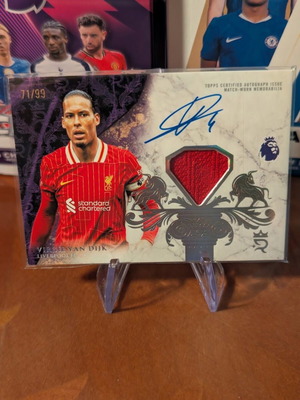 2026 Topps Royalty Premier League Virgil van Dijk κάρτα Relic Signatures /99