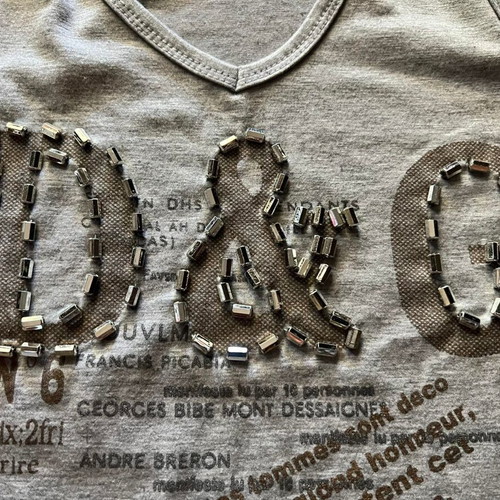 Dolce & Gabbana grey blouse like new with prints and beads