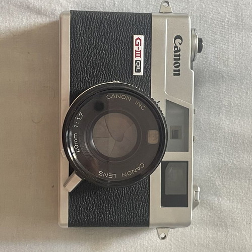 Canon Canonet QL17 G-III rangefinder camera