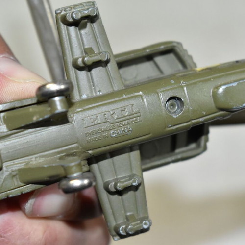 ERTL AH-64 Apache Diecast Military Helicopter Model used