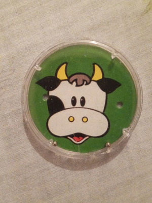 Mini skill game with cow design used