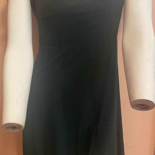 Girly dress with puff sleeves and small slit like new