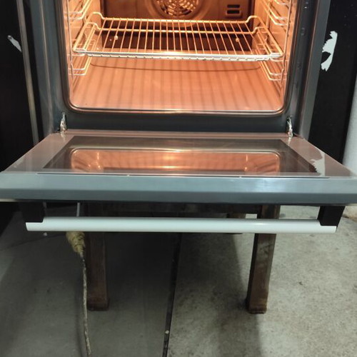 Bosch built-in electric oven with ceramic hob, 2 trays, grill