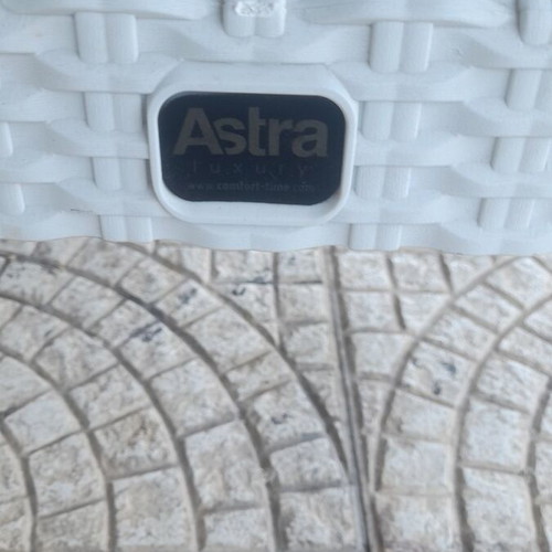 Astra garden chairs set of 8 like new, white rattan style