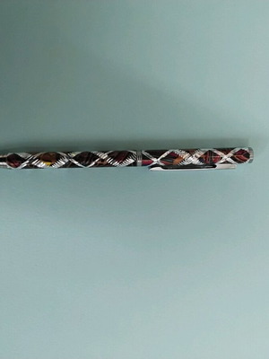 Iridescent pen with black base new, for women