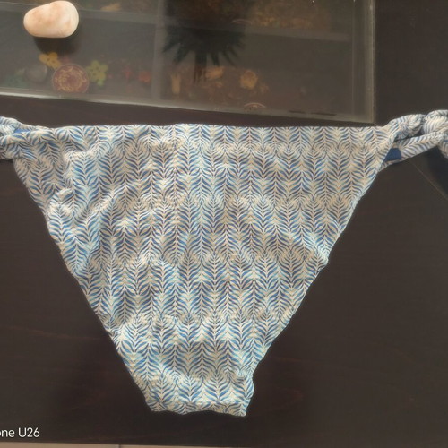 Calzedonia bikini bottom, blue and white, size XL