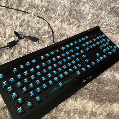 Sharkoon Skiller SGK3 mechanical keyboard like new
