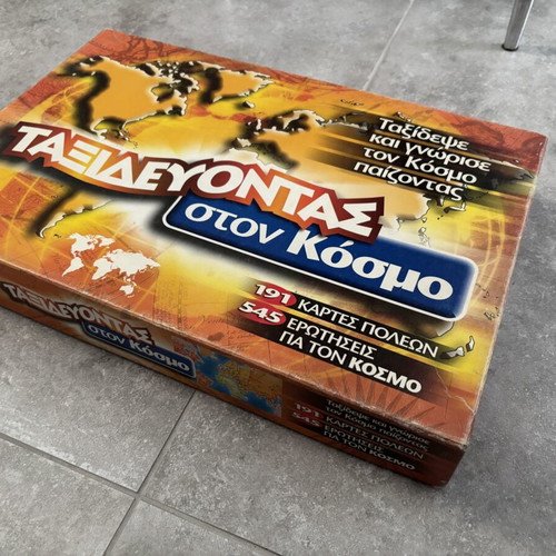Traveling Around the World Board Game like new