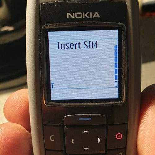 Nokia 2600 like new, gray with charger