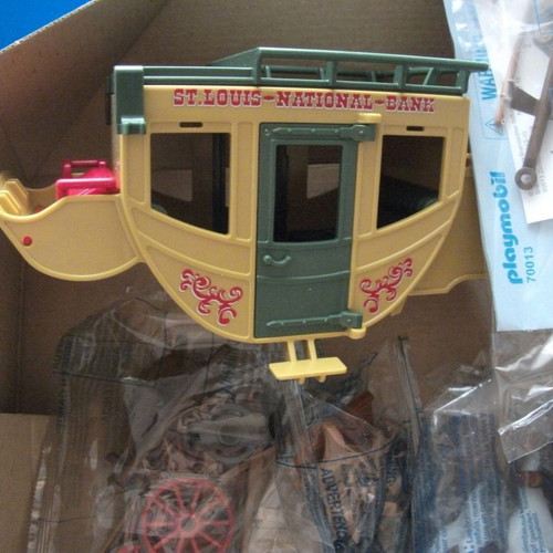 Playmobil 70013 Western Stagecoach set like new, complete