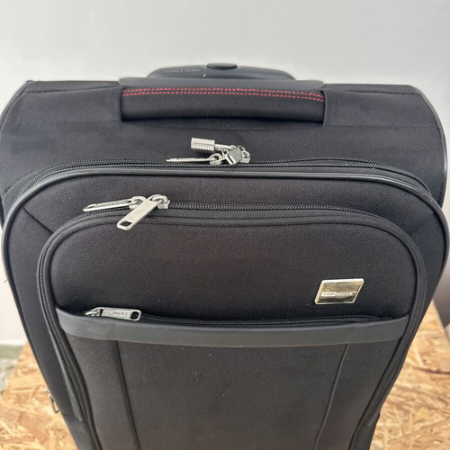Cabin suitcase almost like new, large capacity, black 51x36cm