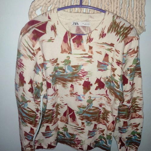 Knitted sweater used with print, size L