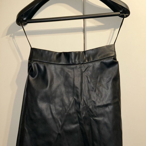 Leather skirt like new, black, size XS