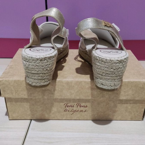 Toni Pons espadrilles size 40 beige new