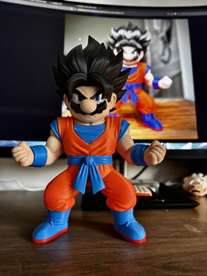 Mario x Goku Super Saiyan 30-cm 3D Printed Mashup figure like new