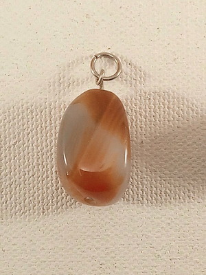 Agate pendant natural semi-precious stone 2 cm new